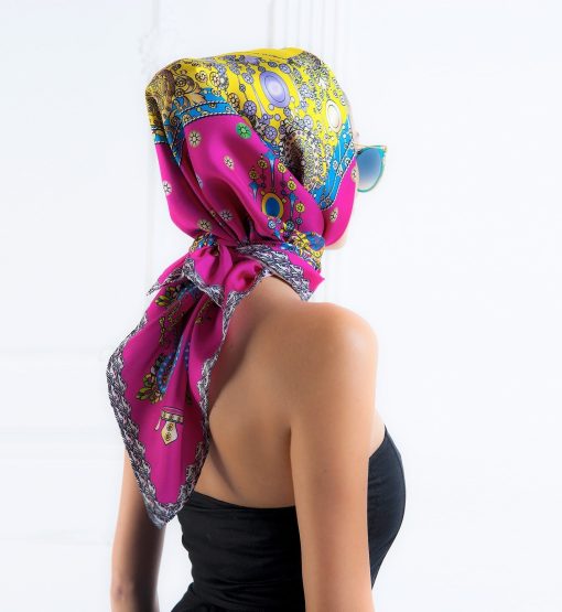⁦The Crown Fuchsia Printed Silk-twill Scarf⁩ - الصورة ⁦3⁩