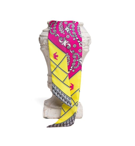 ⁦Fuchsia Twill-silk scarf⁩ - الصورة ⁦3⁩