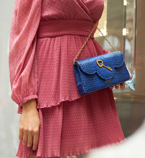 ⁦Time 21 Secrets Croc effect blue leather shoulder bag MTO⁩ - الصورة ⁦9⁩