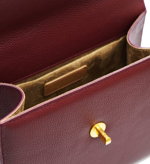 ⁦First Lady Flower-twist  Burgundy  leather handbag⁩ - الصورة ⁦6⁩