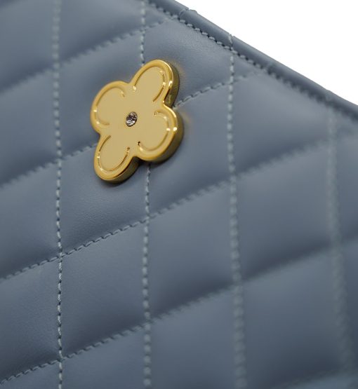 ⁦Opèra Quilted Blue Lavanda leather shoulder chain bag⁩ - الصورة ⁦8⁩