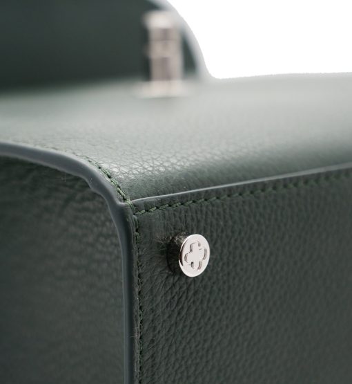 ⁦First Lady Flower-twist Green textured  leather handbag⁩ - الصورة ⁦8⁩