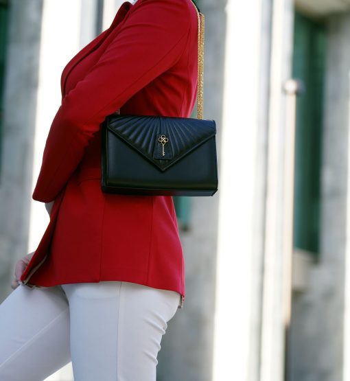 ⁦Milady black plain leather chain bag⁩ - الصورة ⁦10⁩