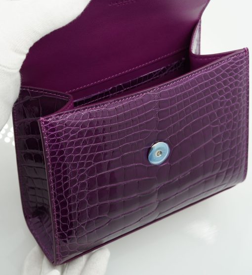 ⁦First Lady Small Purple crocodile  handbag⁩ - الصورة ⁦11⁩