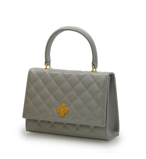⁦Opèra Quilted Pearl grey leather chain bag⁩ - الصورة ⁦2⁩