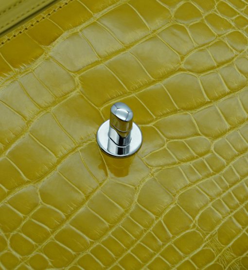 ⁦First Date Yellow alligator leather bag⁩ - الصورة ⁦7⁩