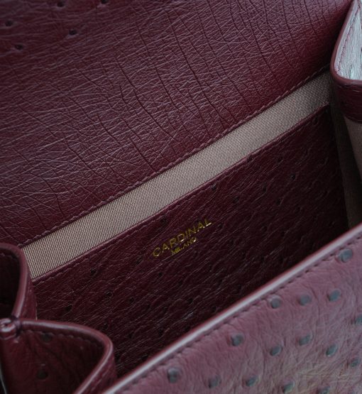 ⁦Tiffany 21 Burgundy Ostrich leather handbag⁩ - الصورة ⁦8⁩