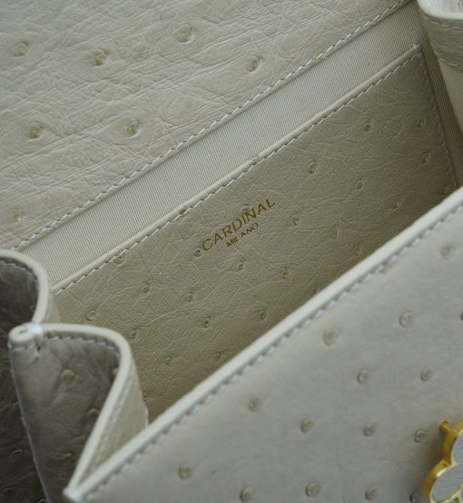 ⁦Tiffany 21 Beige Ostrich leather handbag⁩ - الصورة ⁦9⁩