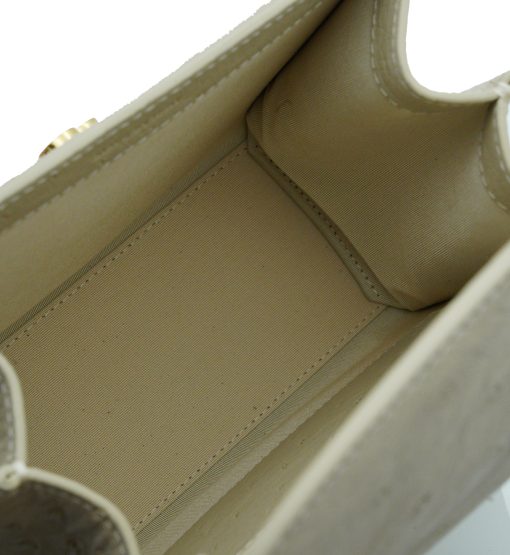 ⁦Tiffany 21 Beige Ostrich leather handbag⁩ - الصورة ⁦10⁩