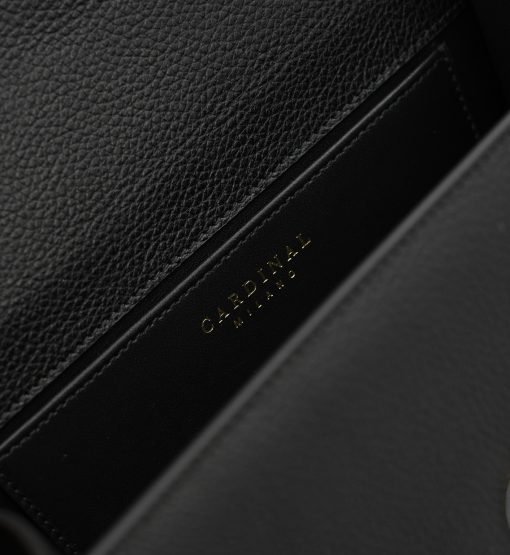 ⁦First Lady Black textured leather handbag⁩ - الصورة ⁦8⁩